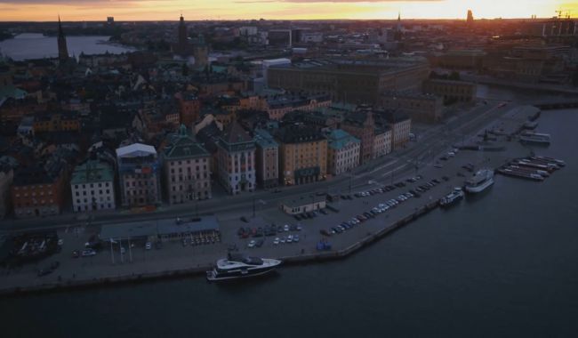 Sommartid i Sverige - När ska vi ställa våra klockor? 4 Solljus i Stockholm - Midsommar i Sverige