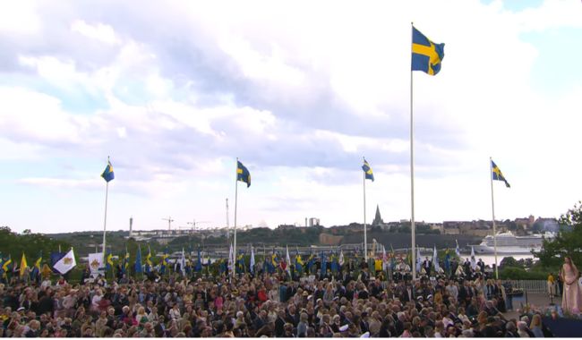 Svenska Nationaldagen: Historia, firande och stolthet 3 Nationaldagssymboler -Svenska nationaldagen