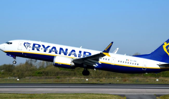 Hur man snabbt hittar billiga flyg i Sverige: Bästa tipsen för att spara 6 Ryanair flygplan
